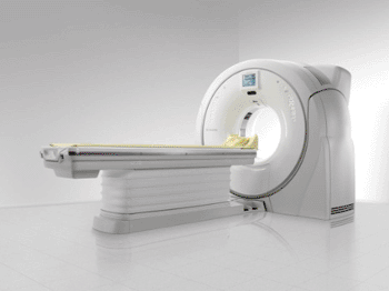 Imagen: El sistema  Scenaria Advanced 128 CT (Fotografía cortesía de Hitachi Medical Systems).